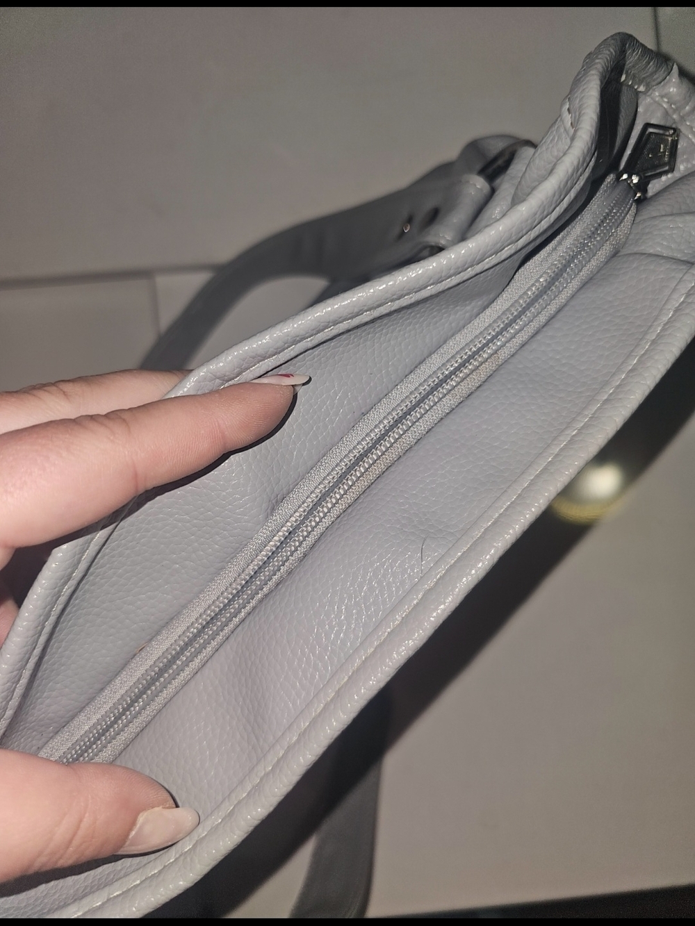 DELI L GAO - Shoulder Bag - Picture 8 of 13